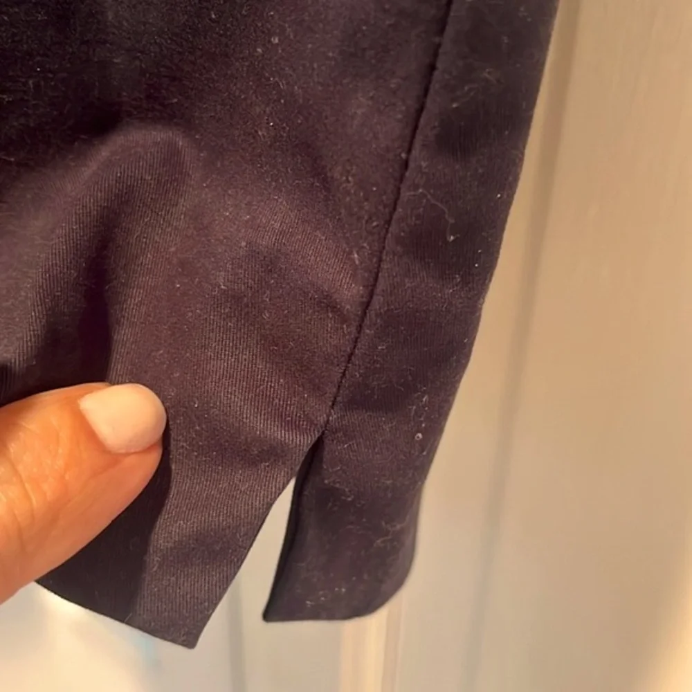 Jones New York Bermuda Shorts Navy Twill Cotton Blend Stretch Shorts w/Side Slit - Picture 5 of 13